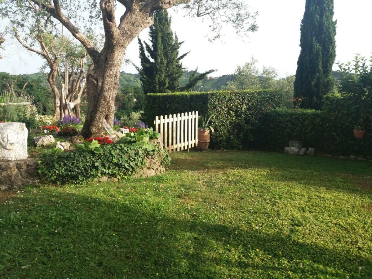 Da Adria Al Corvenale - Casa Vacanze Carrara - Villa Екстериор снимка